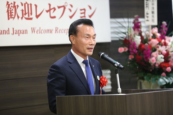韓国大巡真理会李泰烈教務部長